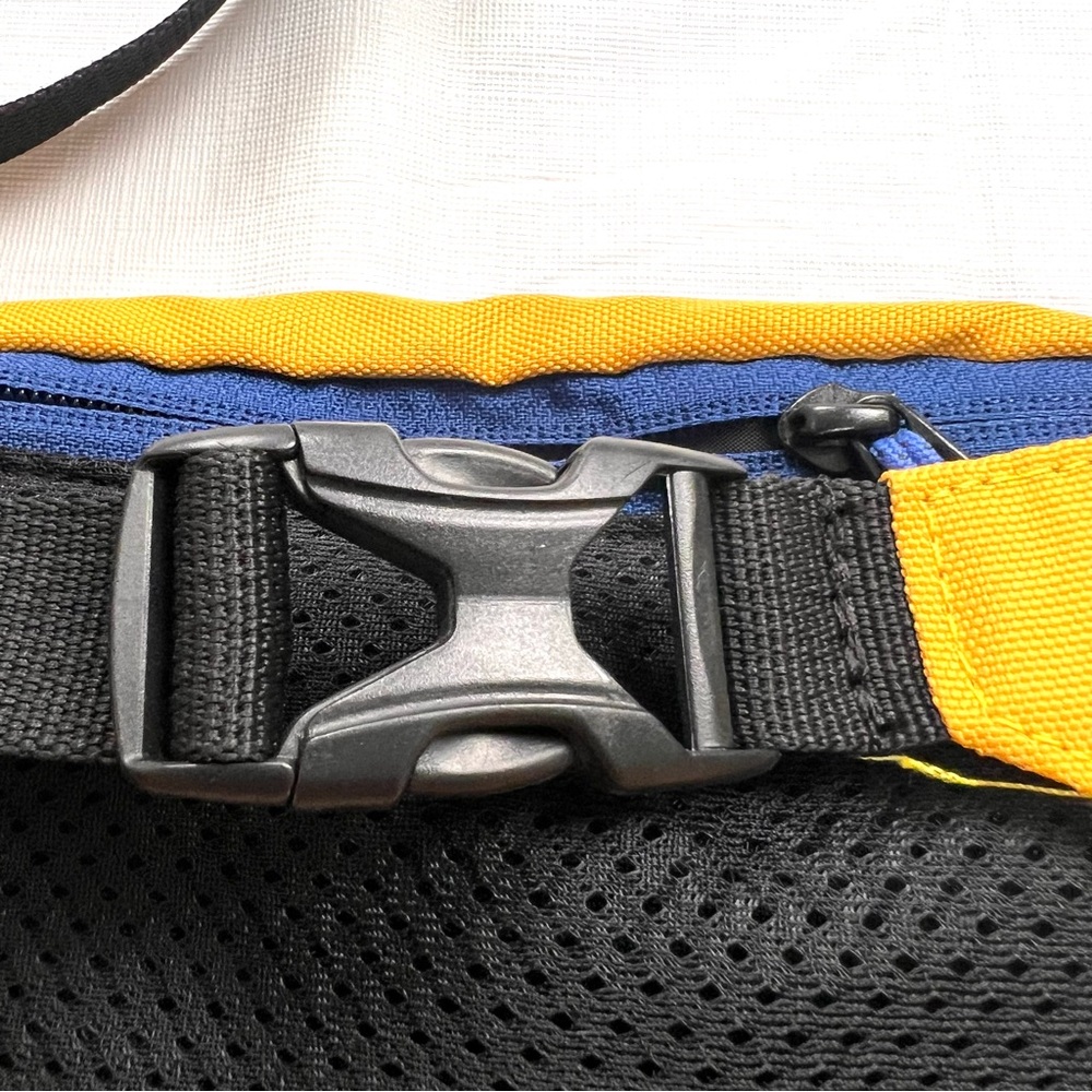 Patagonia Yellow Lightweight Mini Hip Fanny Belt Pack Hike Travel - Picture 5 of 9